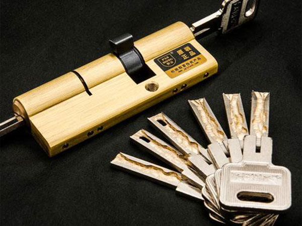 德宏24小时上门开锁公司