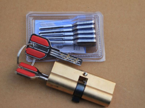 德宏24小时上门开锁公司